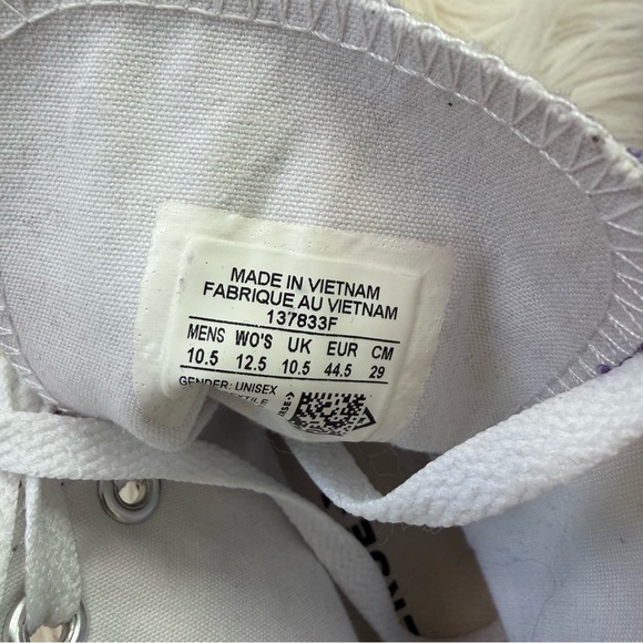 Converse High Tops - Picture 5 of 7